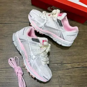 Nike Zoom Vomero 5 “Pink Foam”