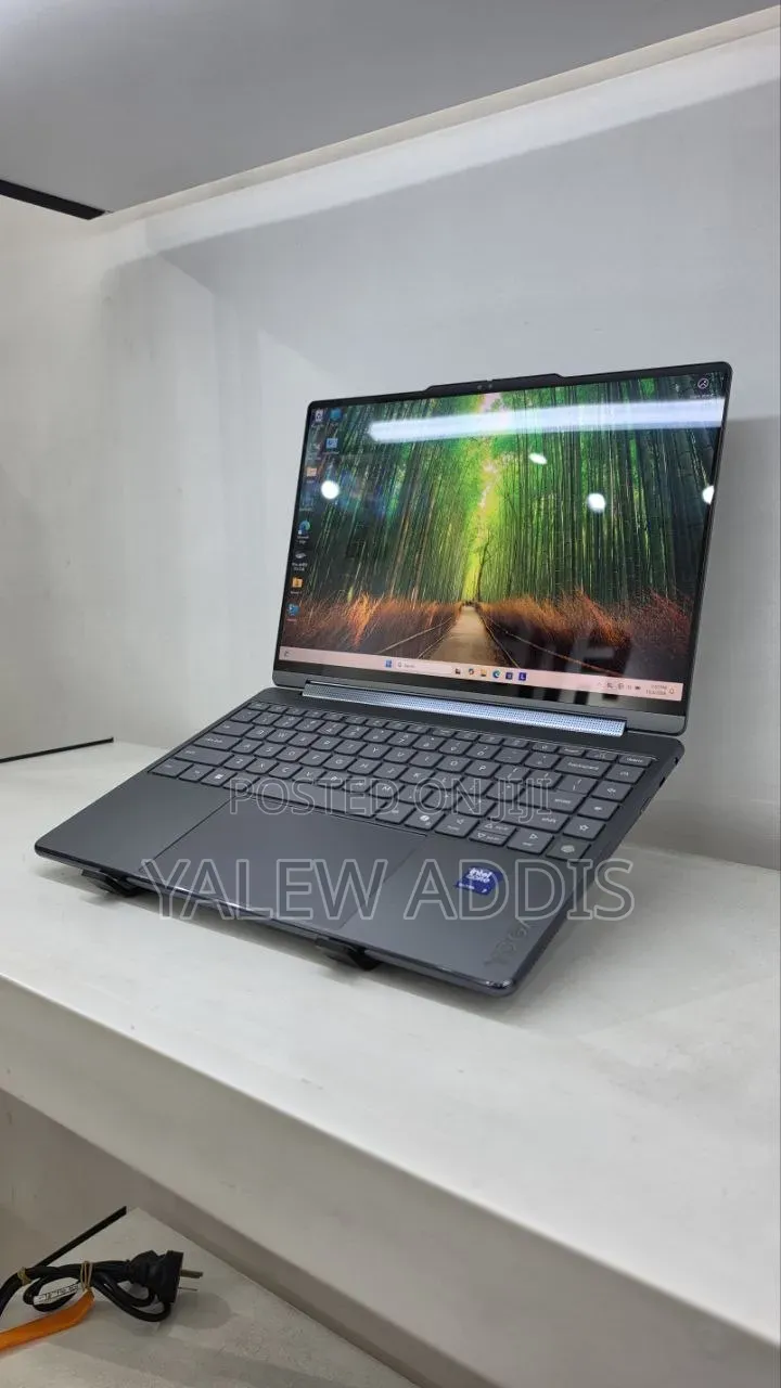 New Laptop Lenovo Yoga 9i 16GB Intel Core Ultra 7 SSD 512GB