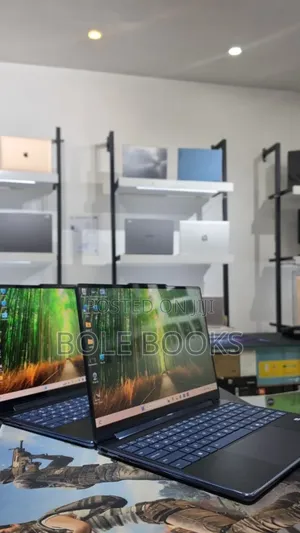 New Laptop Lenovo Yoga Book 9i 32GB Intel Core Ultra 7 SSD 512GB