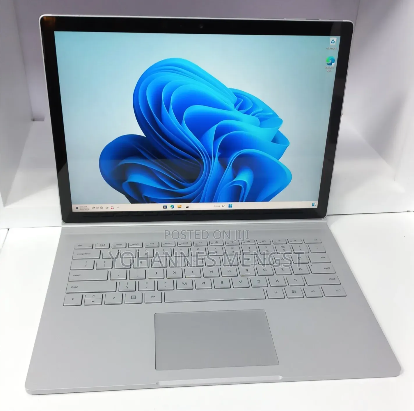 New Laptop Microsoft Surface Book 2 16GB Intel Core i7 SSD 512GB