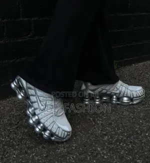Nike Shox TL “Pure Platinum/Metallic Silver Spring Wear Stylish Youth