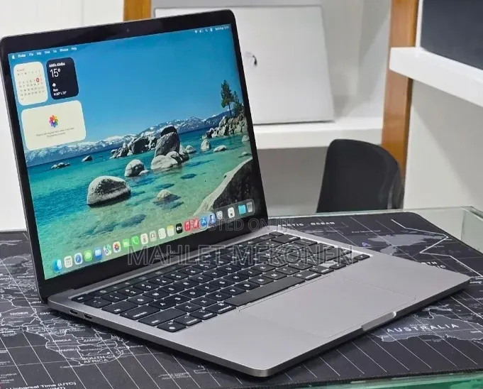 New Laptop Apple MacBook Air 2022 M2 16GB Apple M2 SSD 256GB