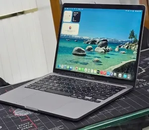New Laptop Apple MacBook Air 2022 M2 16GB Apple M2 SSD 256GB
