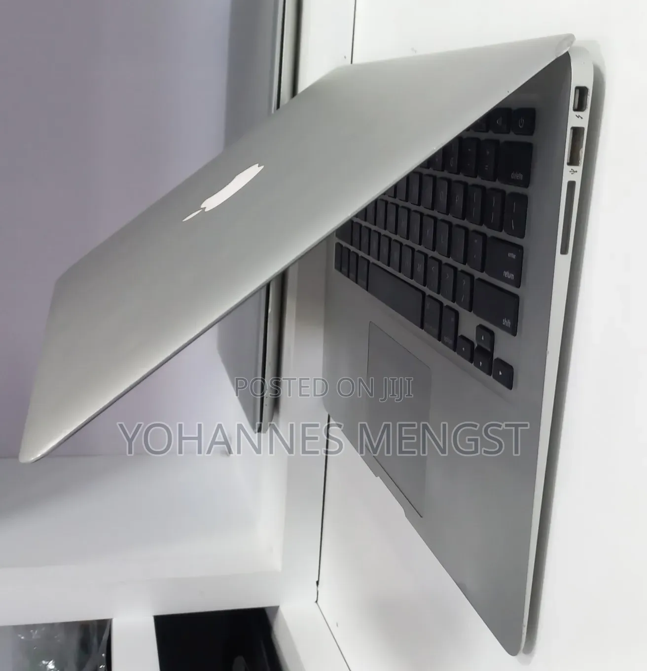 New Laptop Apple MacBook Air 2017 8GB Intel Core i7 SSD 128GB