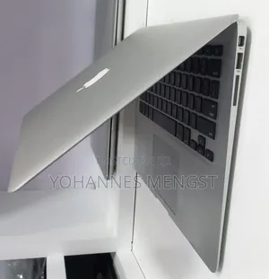 New Laptop Apple MacBook Air 2017 8GB Intel Core i7 SSD 128GB