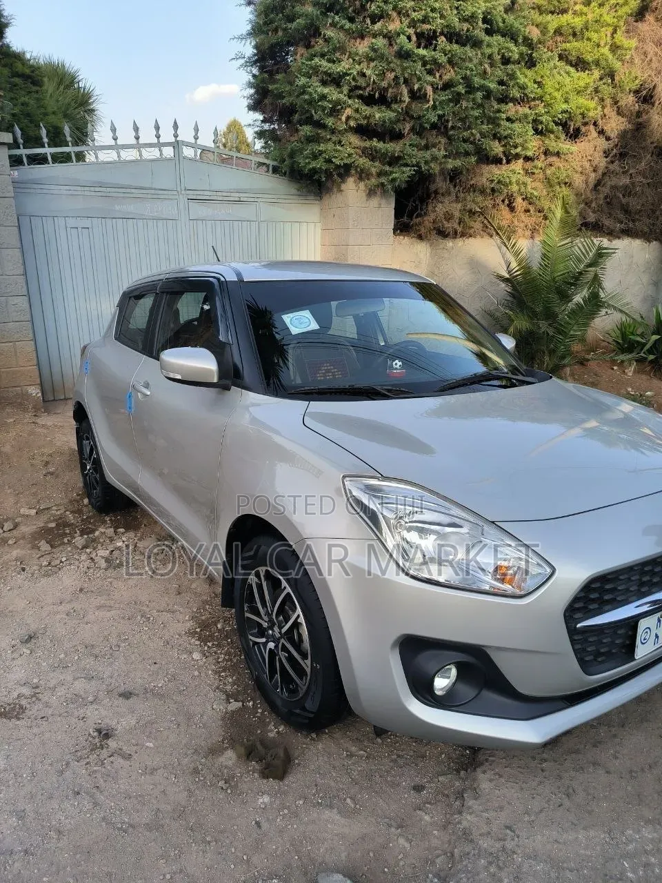 Suzuki Swift 2022 Silver