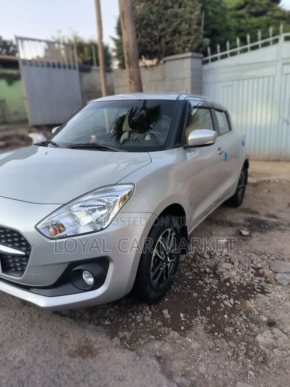 Suzuki Swift 2022 Silver
