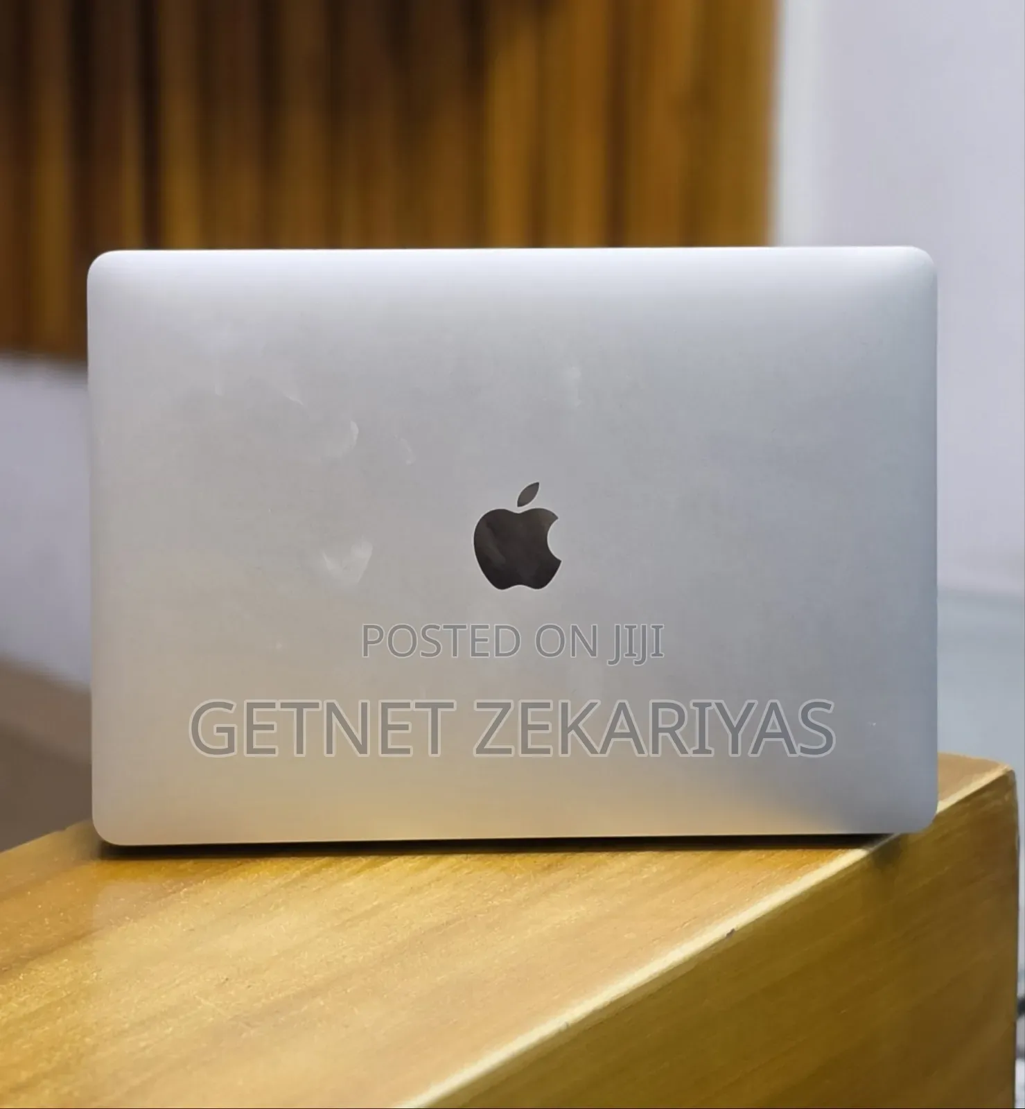 New Laptop Apple MacBook Air 2020 M1 8GB Apple M1 SSD 256GB