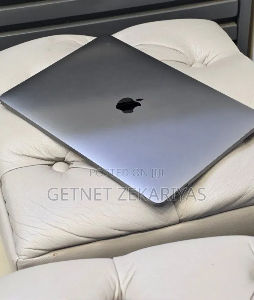 New Laptop Apple MacBook Pro 2019 16GB Intel Core i7 SSD 512GB