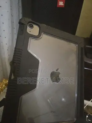 New Apple iPad Air 128 GB Silver