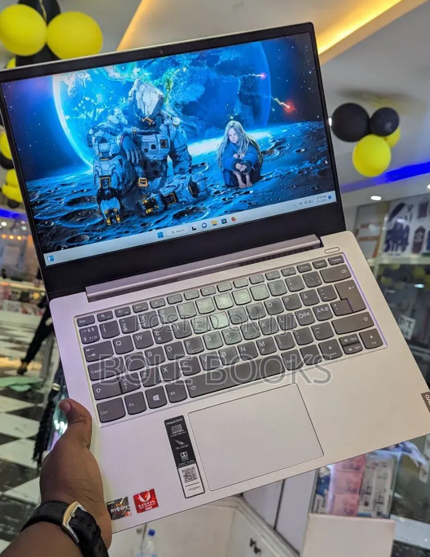 Laptop Lenovo IdeaPad S340 8GB AMD Ryzen 3 SSD 256GB