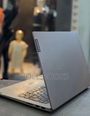 Laptop Lenovo IdeaPad S340 8GB AMD Ryzen 3 SSD 256GB