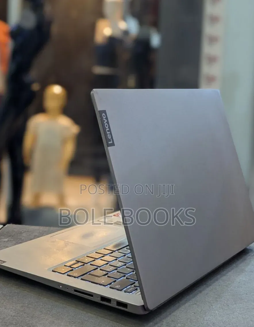 Laptop Lenovo IdeaPad S340 8GB AMD Ryzen 3 SSD 256GB