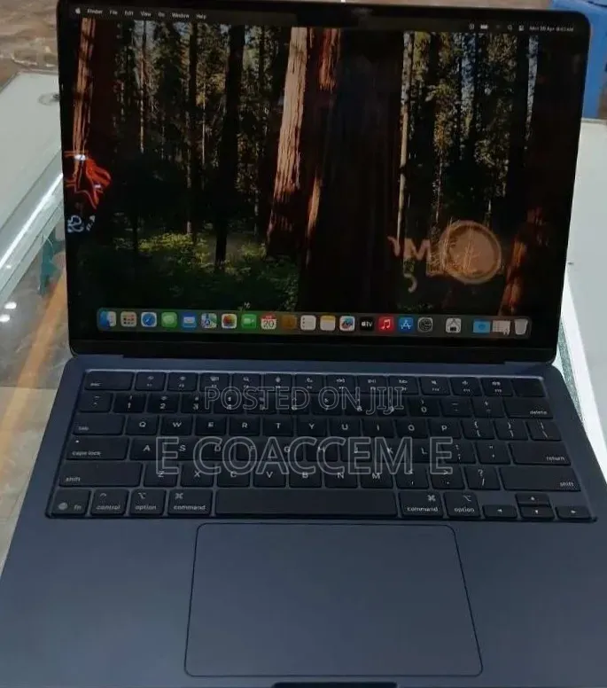 New Laptop Apple MacBook 16GB SSD 256GB