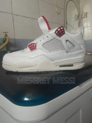 Jordan4 Shose