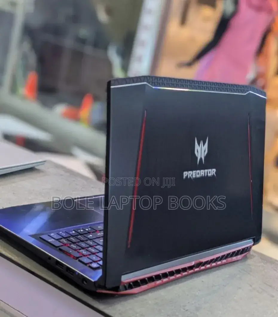 Laptop Acer Predator Helios Neo 16 8GB Intel Core i7 SSD 256GB