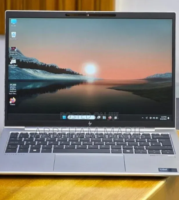 New Laptop HP Elitebook 830 G11 16GB Intel Core Ultra 7 SSD 512GB