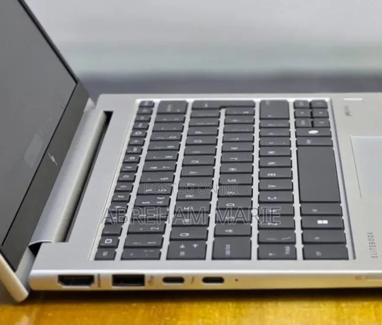 New Laptop HP Elitebook 830 G11 16GB Intel Core Ultra 7 SSD 512GB