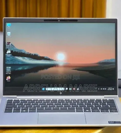 New Laptop HP Elitebook 830 G11 16GB Intel Core Ultra 7 SSD 512GB