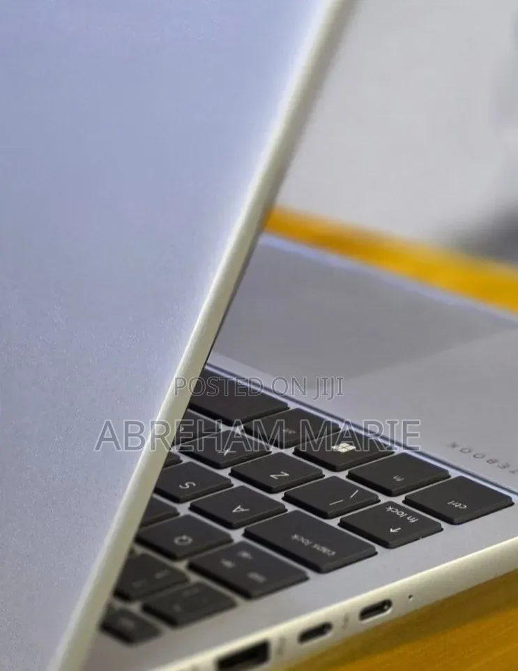 New Laptop HP Elitebook 830 G11 16GB Intel Core Ultra 7 SSD 512GB