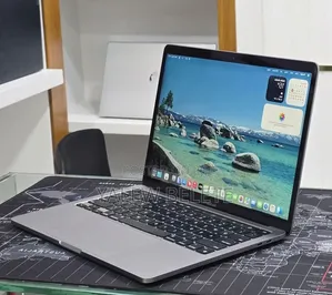 New Laptop Apple MacBook Pro 2022 M2 16GB Apple M2 SSD 256GB
