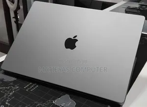 New Laptop Apple MacBook Pro 2021 M1 32GB Apple M1 Max SSD 1T
