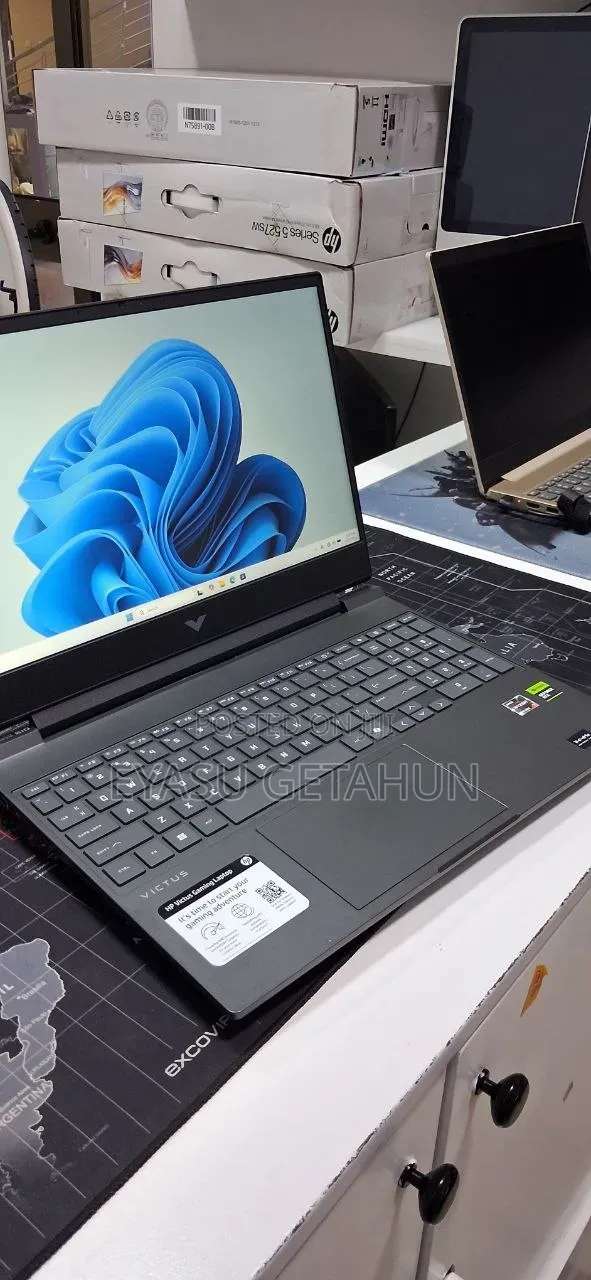 New Laptop HP Victus 15 16GB AMD Ryzen 7 SSD 512GB