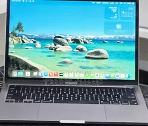 New Laptop Apple MacBook Pro 2022 M2 16GB Apple M2 SSD 256GB