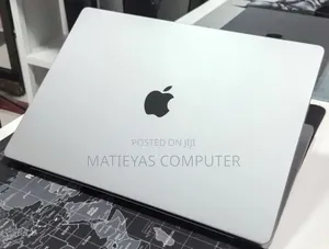 New Laptop Apple MacBook Pro 2024 M4 16GB Apple M4 SSD 512GB