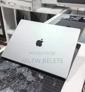 New Laptop Apple MacBook Pro 16GB Apple M4 SSD 512GB