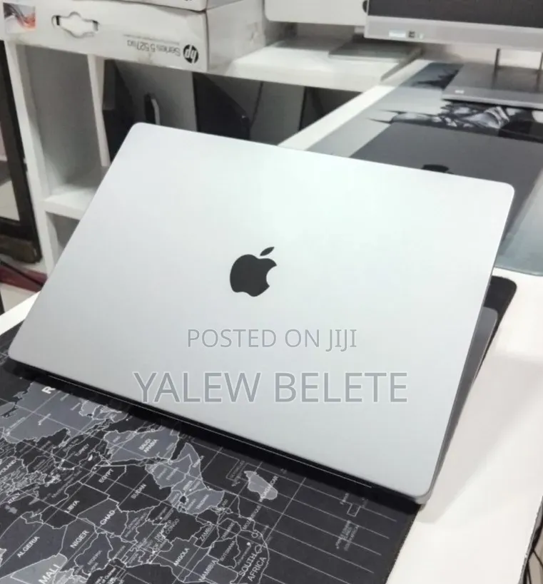 New Laptop Apple MacBook Pro 16GB Apple M4 SSD 512GB