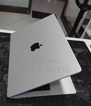 New Laptop Apple MacBook Pro 16GB Apple M4 SSD 512GB