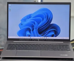New Laptop HP ZBook 15 16GB Intel Core i5 SSD 512GB