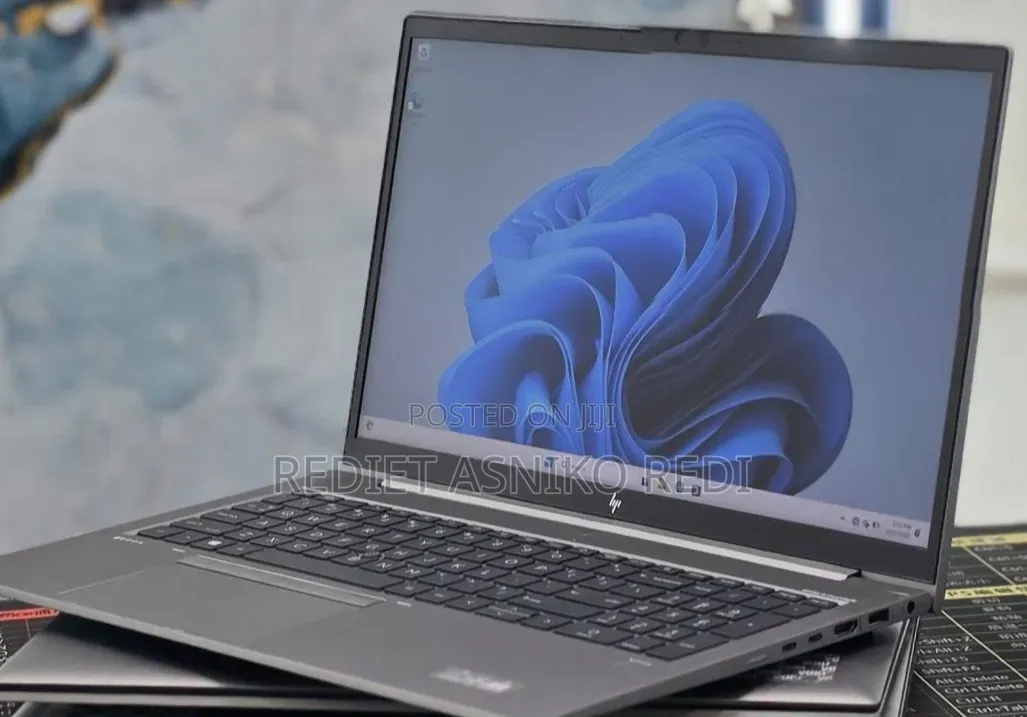 New Laptop HP ZBook 15 16GB Intel Core i5 SSD 512GB
