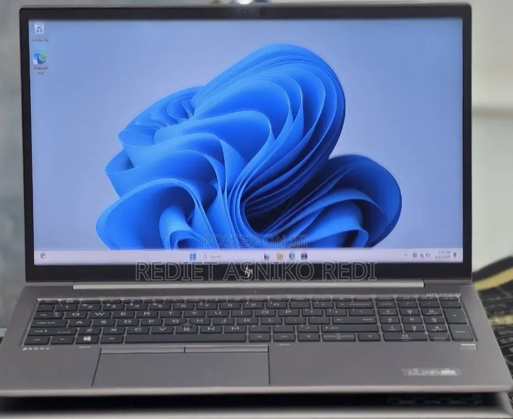 New Laptop HP ZBook 15 16GB Intel Core i5 SSD 512GB
