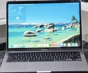 New Laptop Apple MacBook Pro 2022 M2 16GB Apple M2 SSD 256GB