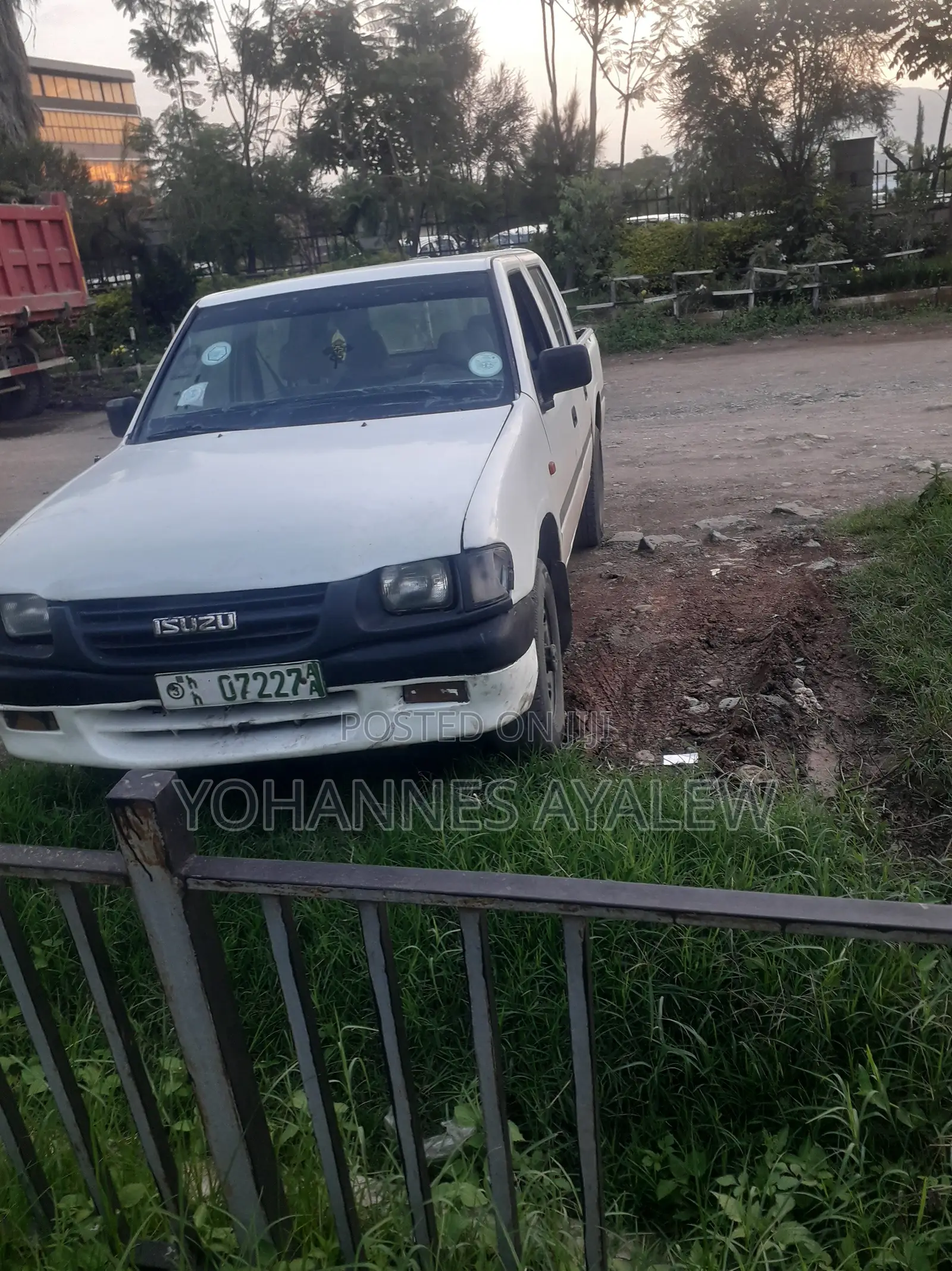 Isuzu KB 1998 White