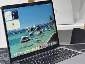 New Laptop Apple MacBook Pro 2022 M2 16GB Apple M2 SSD 256GB