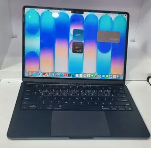 New Laptop Apple MacBook Air 2022 M2 8GB Apple M2 SSD 256GB