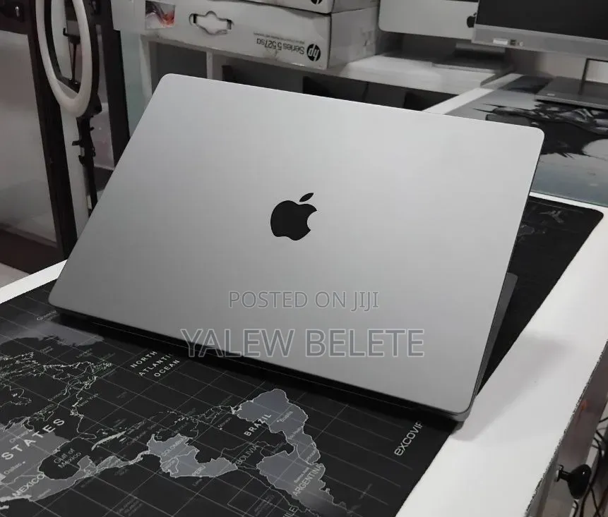 New Laptop Apple MacBook Pro 32GB Apple M1 Max SSD 1T