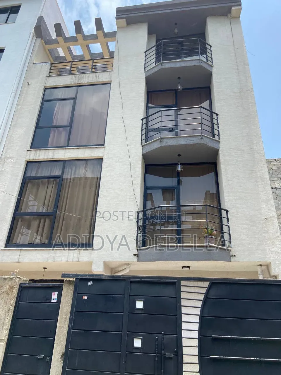 15bdrm House in Alem Bank, Akaky Kaliti for sale