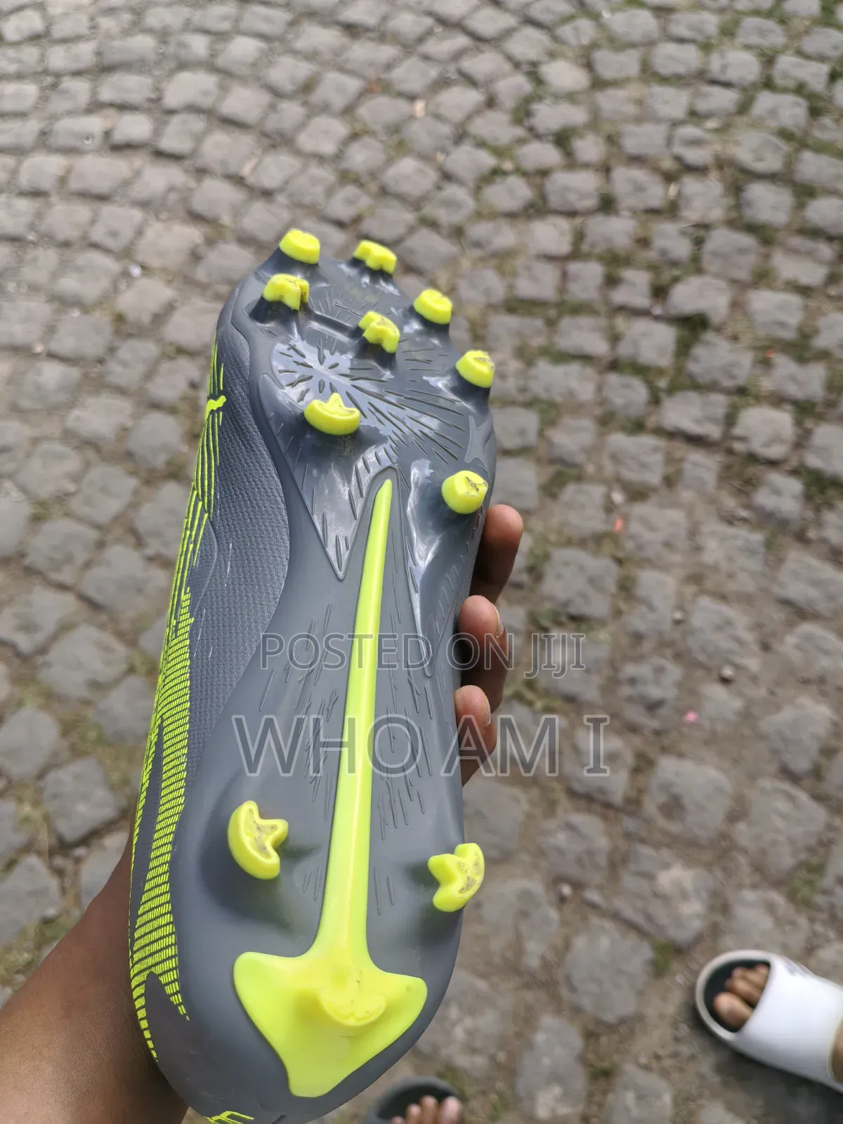 Puma Ultra 5 Play Soccer Cleats