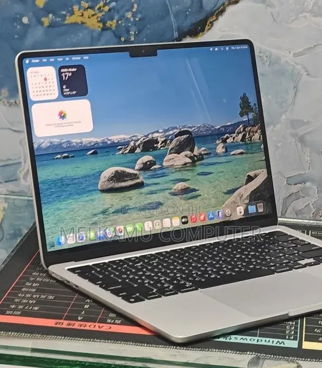 New Laptop Apple MacBook Air 2022 M2 8GB Apple M2 SSD 256GB