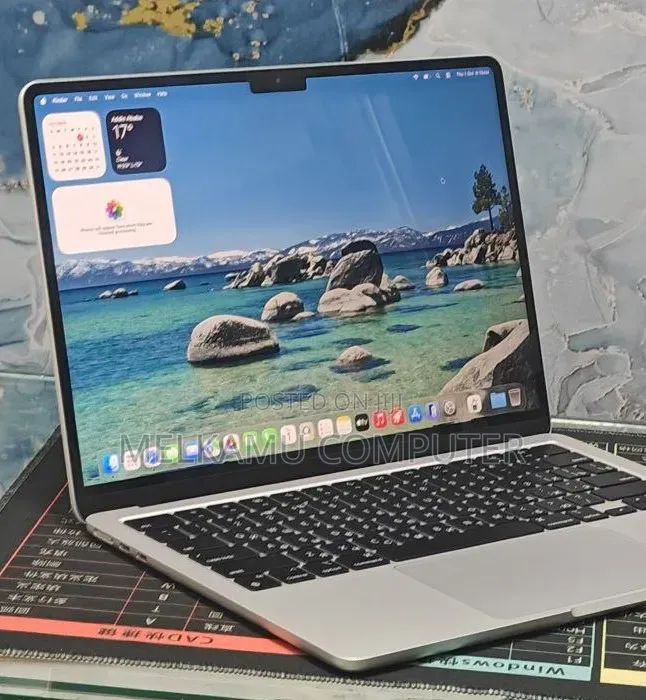 New Laptop Apple MacBook Air 2022 M2 8GB Apple M2 SSD 256GB