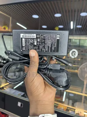 HP Compaq 90W AC Power Adapter