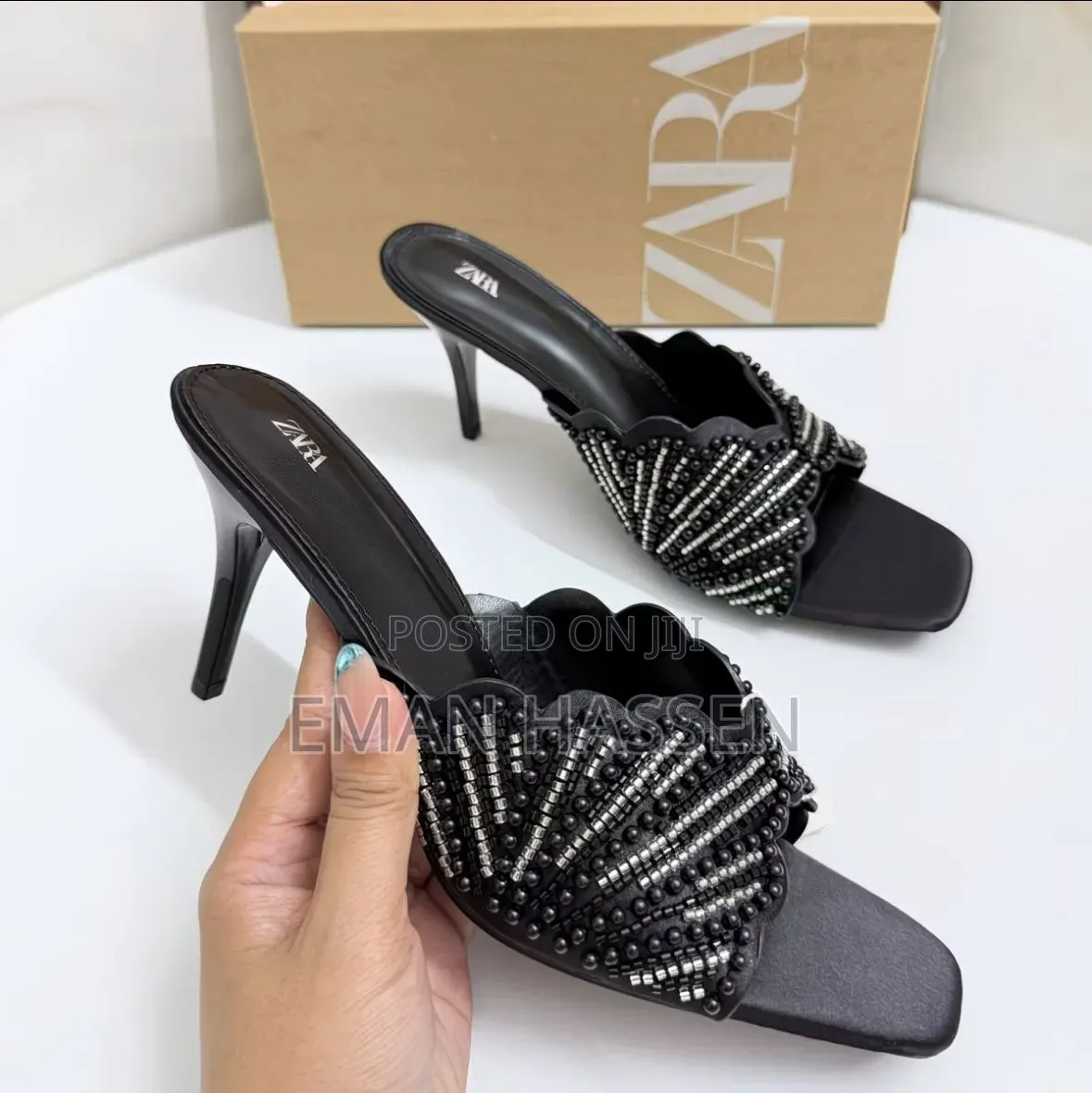 Zara on Hand
