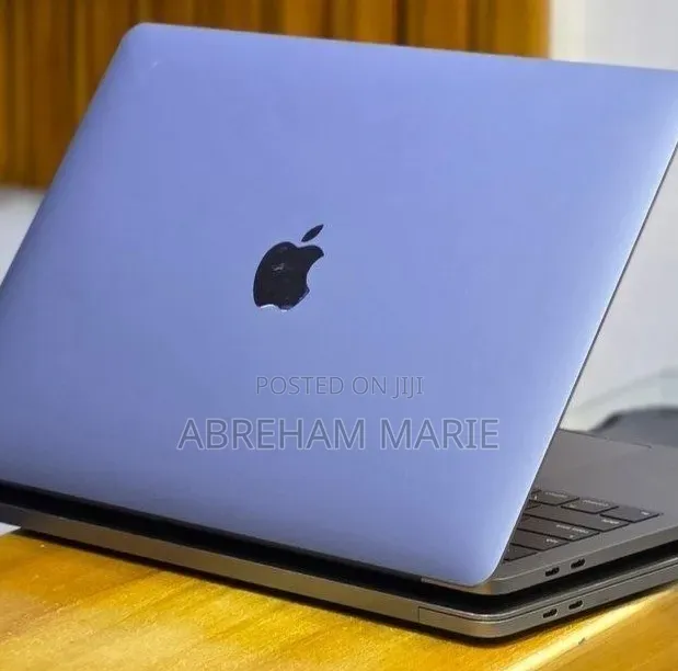 New Laptop Apple MacBook Pro 2019 16GB Intel Core i7 SSD 512GB