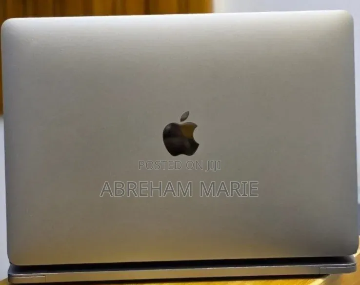 New Laptop Apple MacBook Pro 2019 16GB Intel Core i5 SSD 512GB