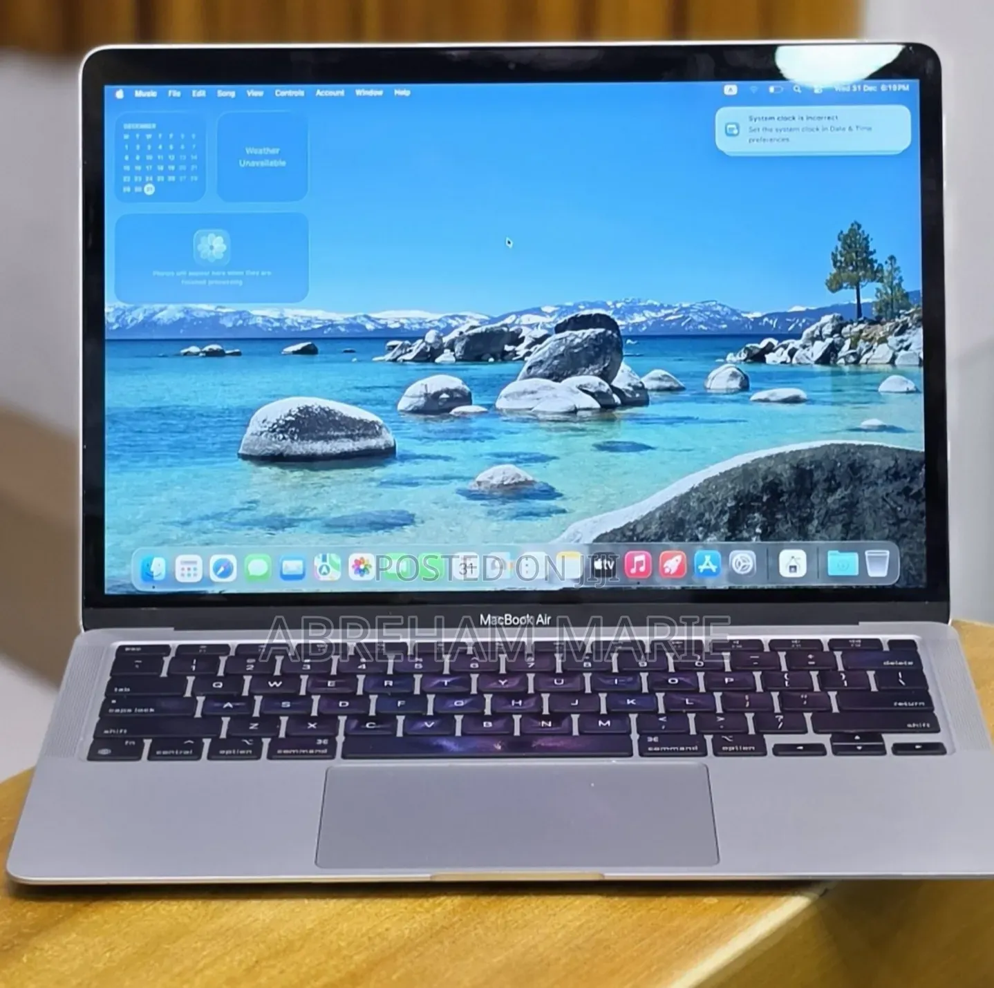 New Laptop Apple MacBook Air 2020 M1 8GB Apple M1 SSD 256GB