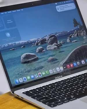 New Laptop Apple MacBook Air 2020 M1 8GB Apple M1 SSD 256GB